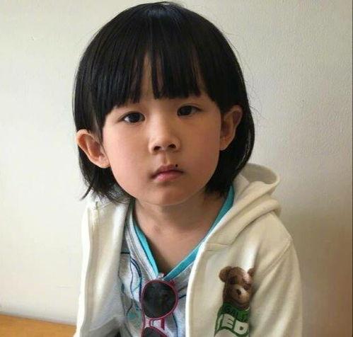 陆毅小女儿的资料,萌娃成长记