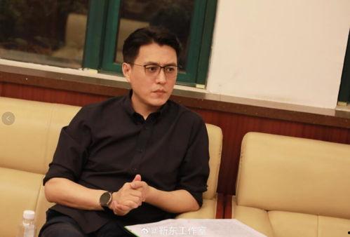 洪立个人资料,才华横溢的青年才俊，引领时代潮流的先锋人物
