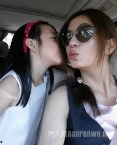 赵薇女儿2017最新照片,可爱瞬间引网友热议